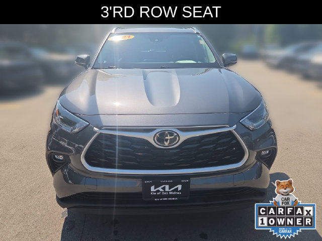 Used 2021 Toyota Highlander XLE AWD/4WD image 8