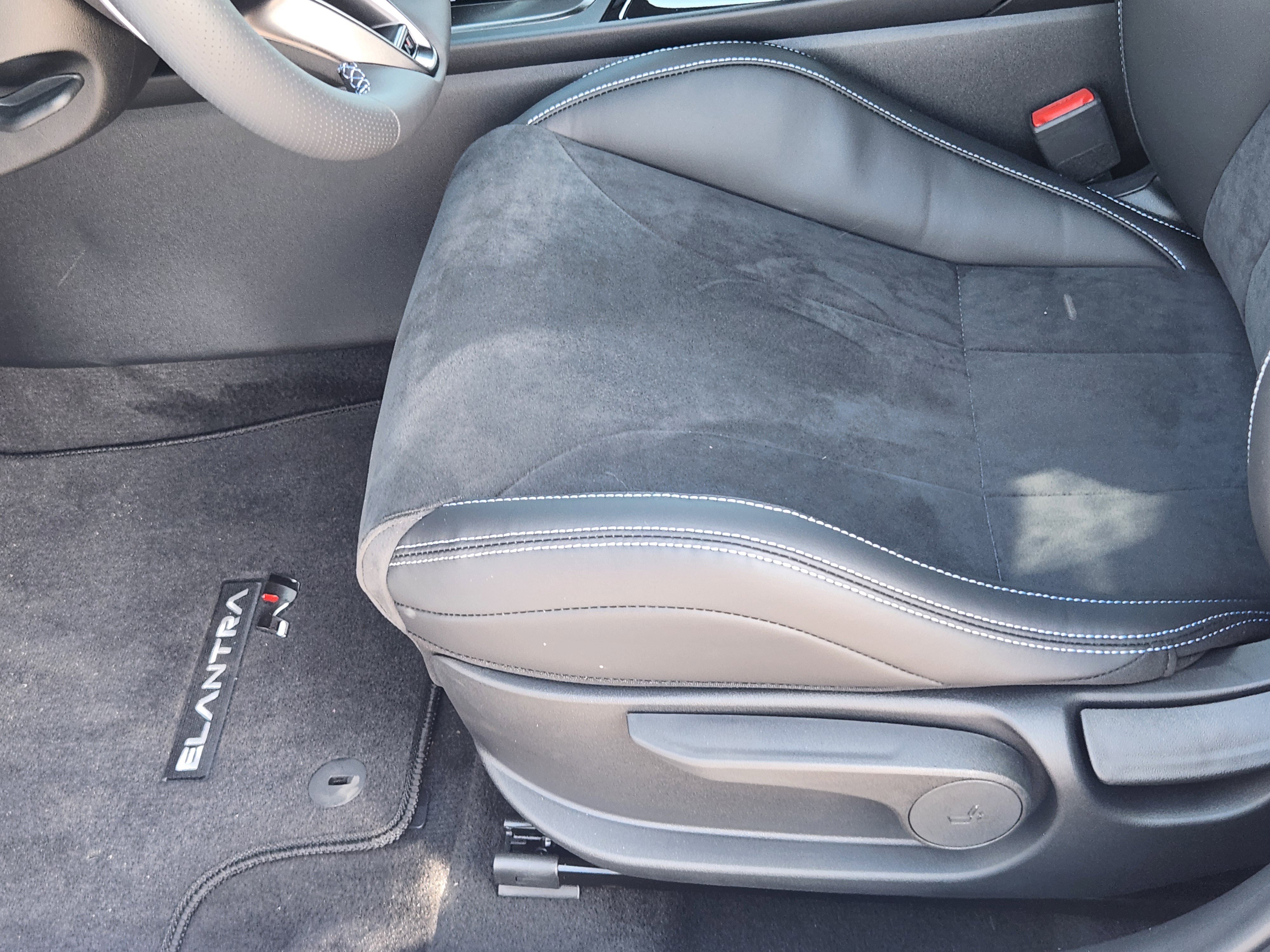 New 2025 Hyundai Elantra N Base image 9