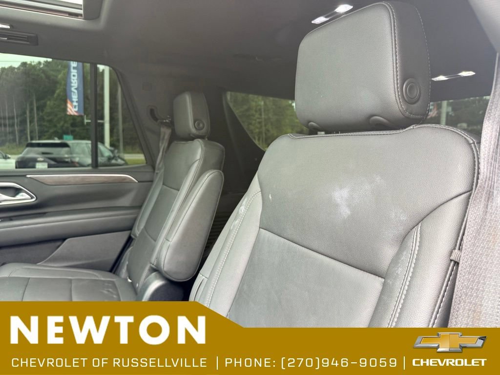 Used 2021 Chevrolet Tahoe Z71 w/ Luxury Package AWD/4WD image 21