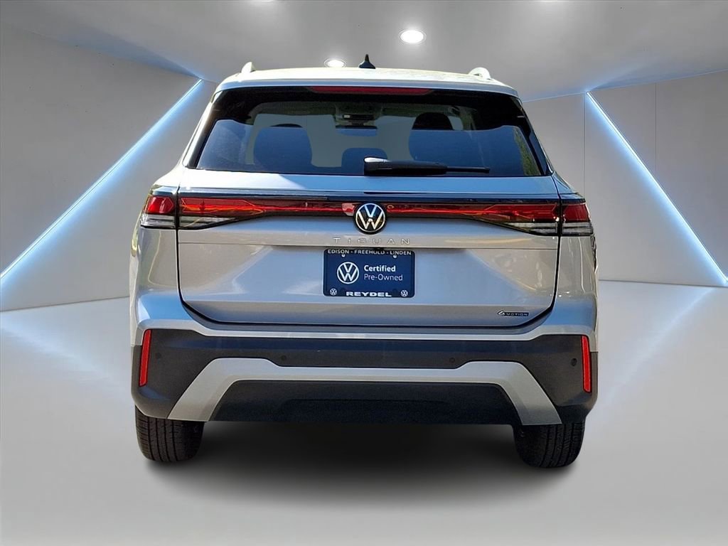 Certified 2025 Volkswagen Tiguan S AWD/4WD image 6
