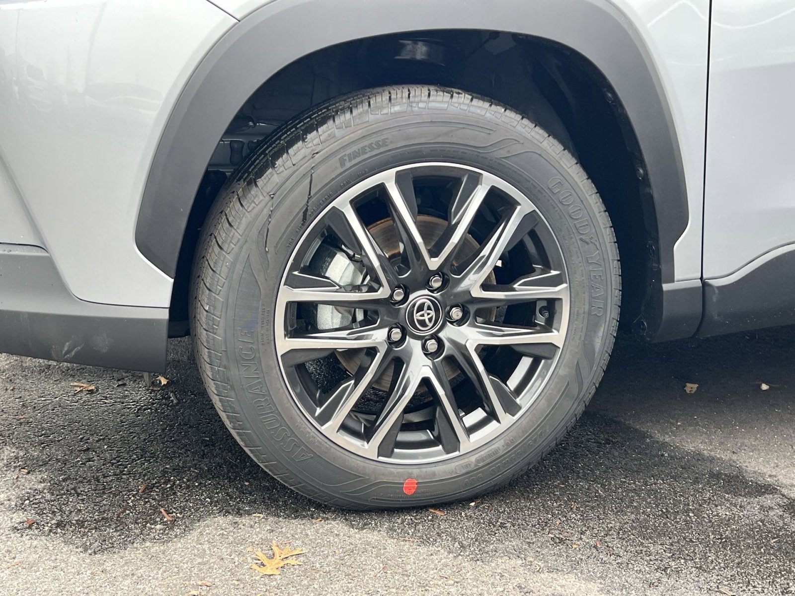 New 2026 Toyota Corolla Cross XLE image 5