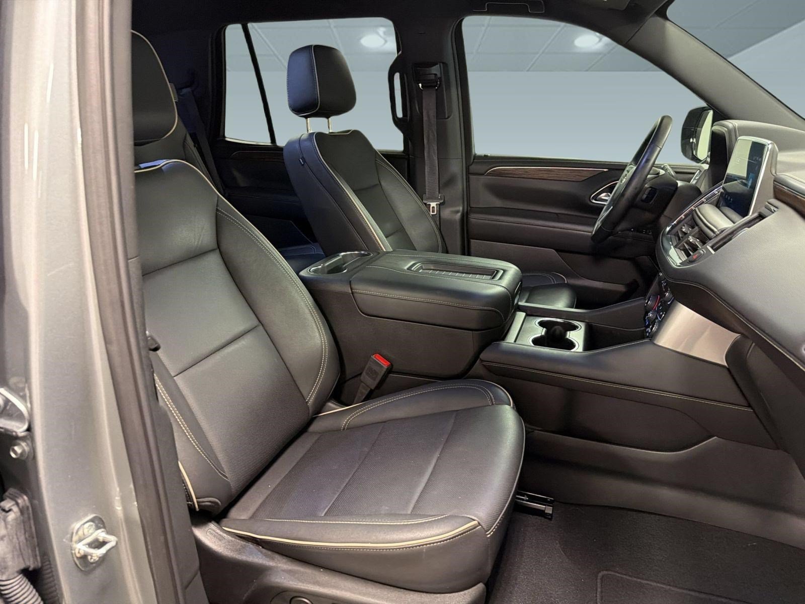 Used 2024 Chevrolet Tahoe Premier RWD image 21