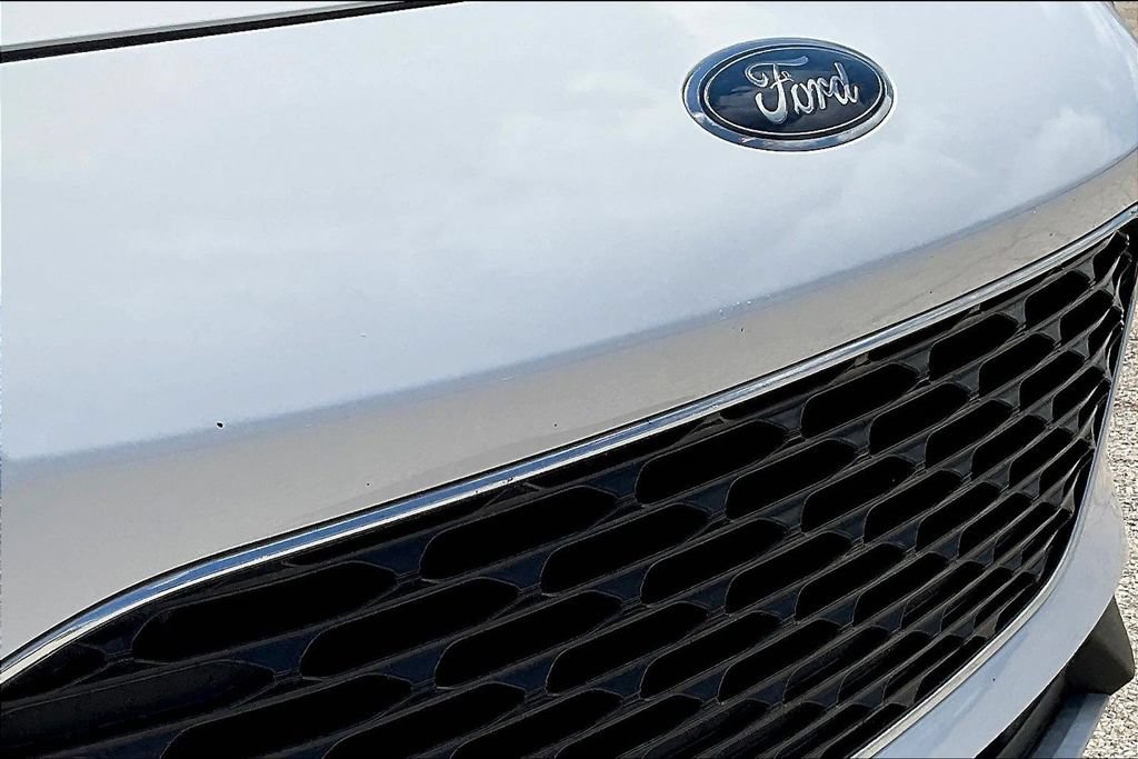 Used 2021 Ford Escape SE FWD image 25
