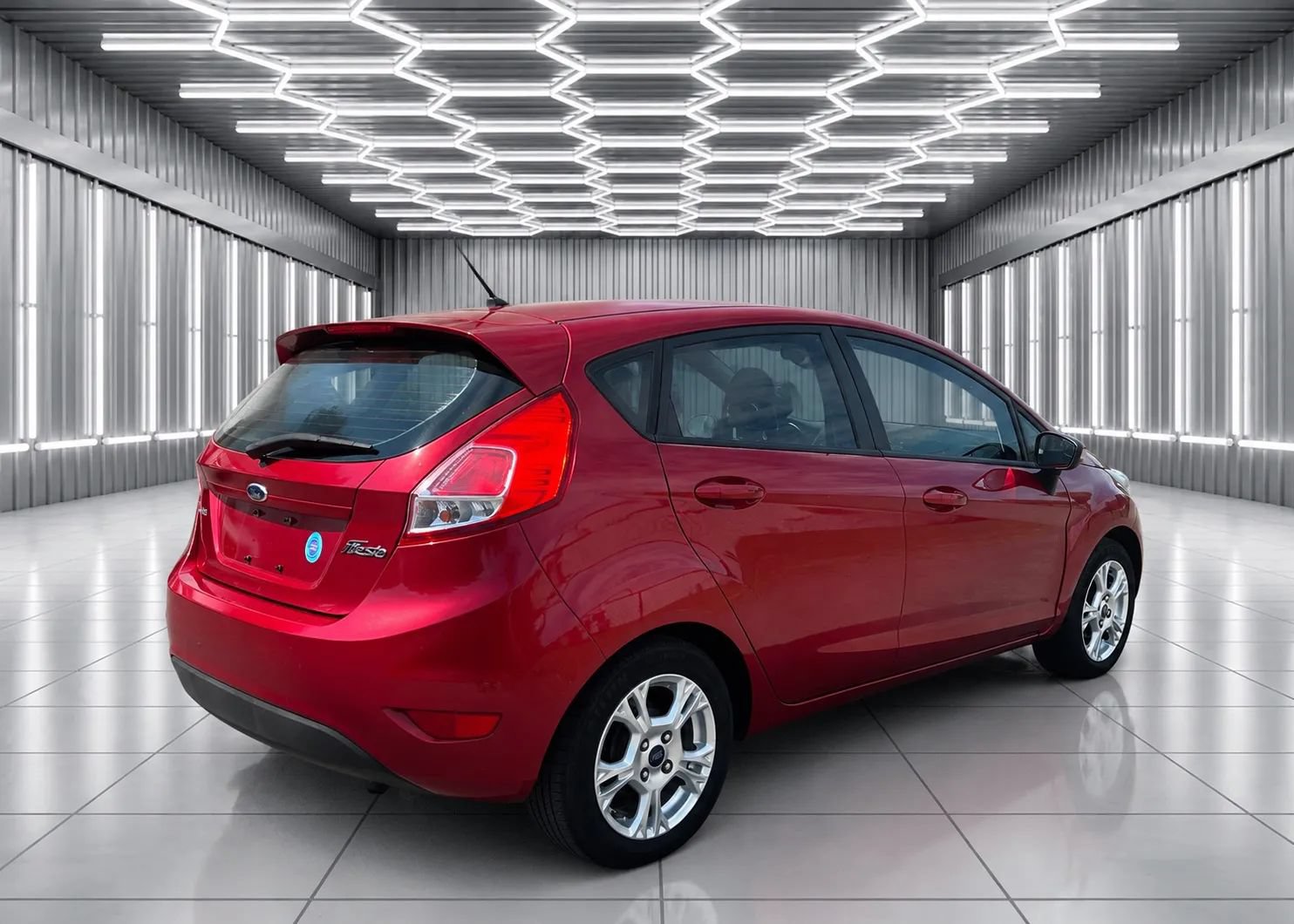 Used 2014 Ford Fiesta SE FWD image 5