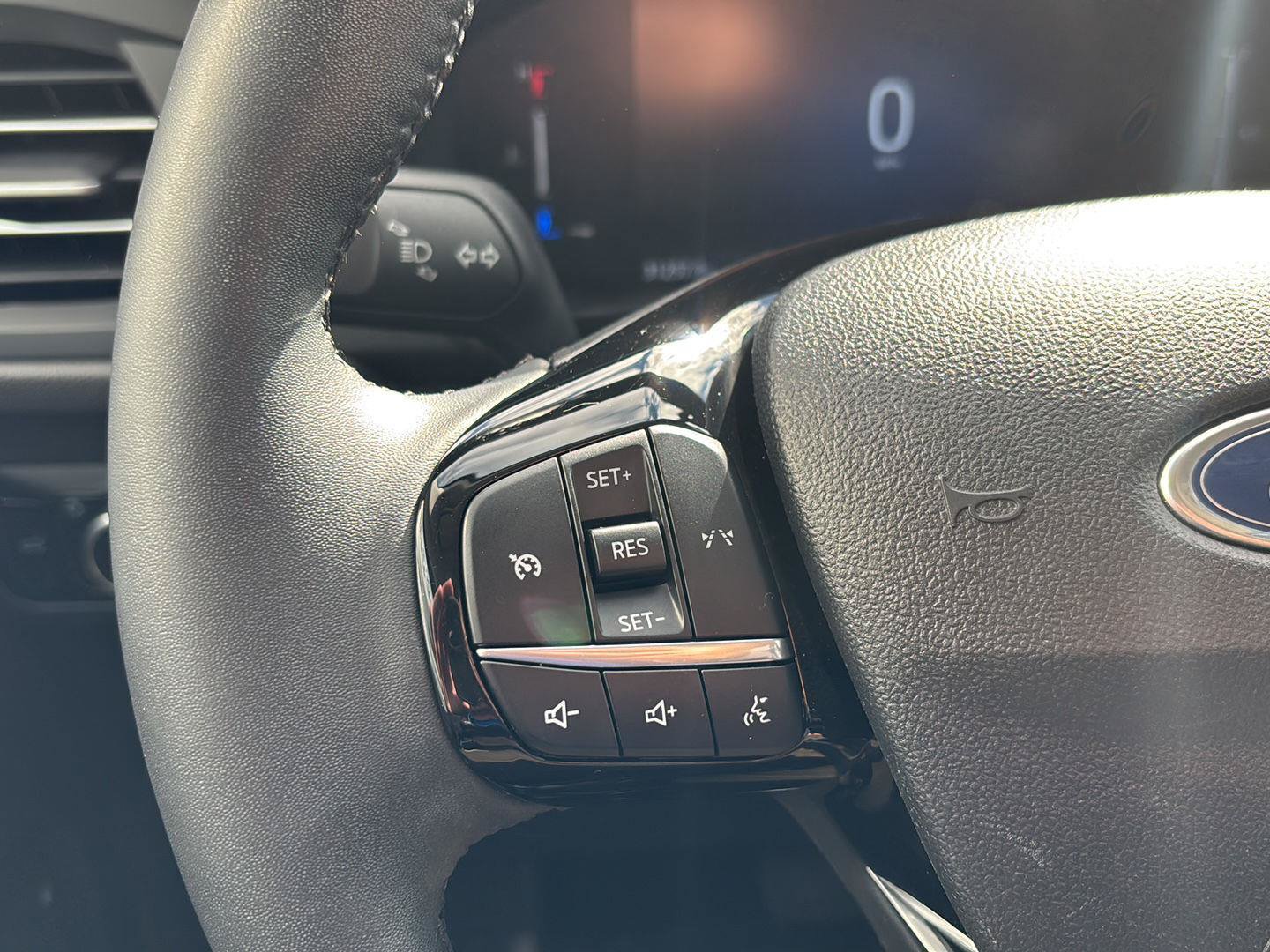 Used 2023 Ford Escape Active AWD/4WD image 18