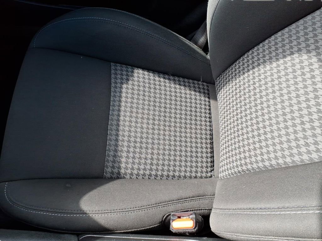 Used 2023 Dodge Charger GT image 25