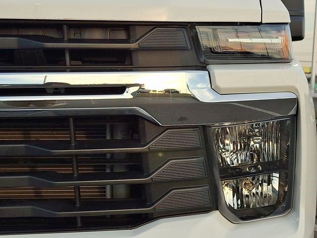 Certified 2025 Chevrolet Silverado 2500 LT w/ Convenience Package image 12