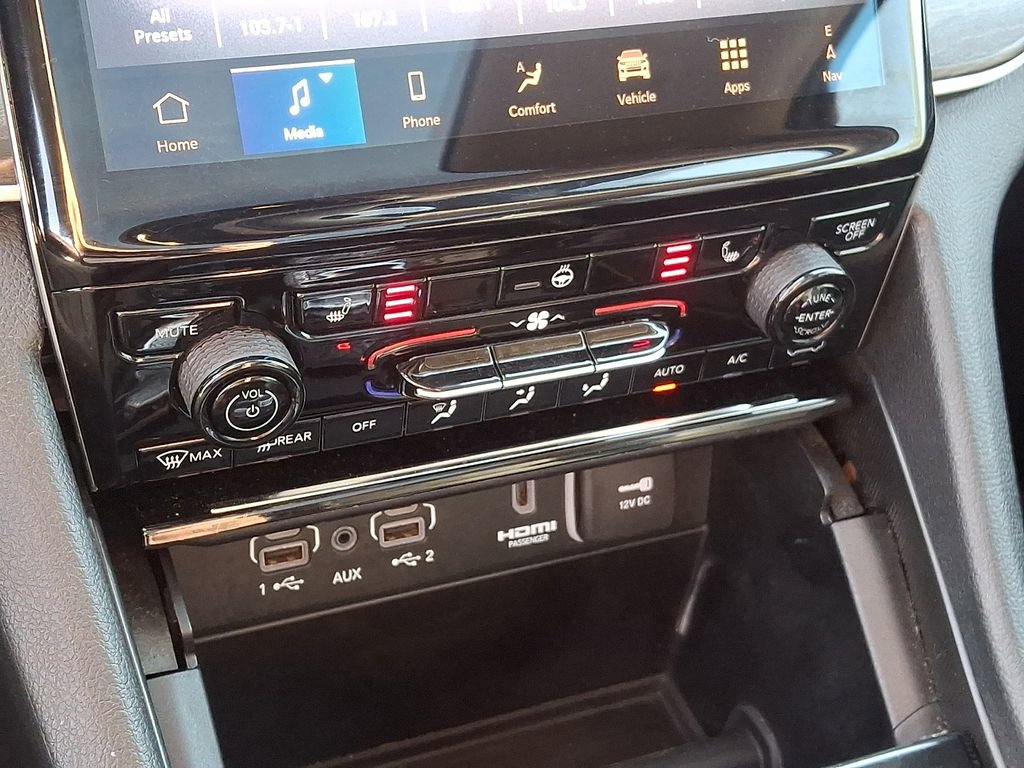 Used 2024 Jeep Grand Cherokee Limited 4xe image 16