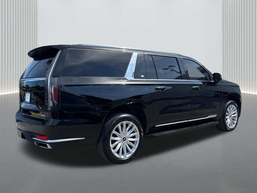 Used 2023 Cadillac Escalade ESV Luxury RWD image 5