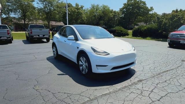 Used 2023 Tesla Model Y Long Range AWD/4WD image 2