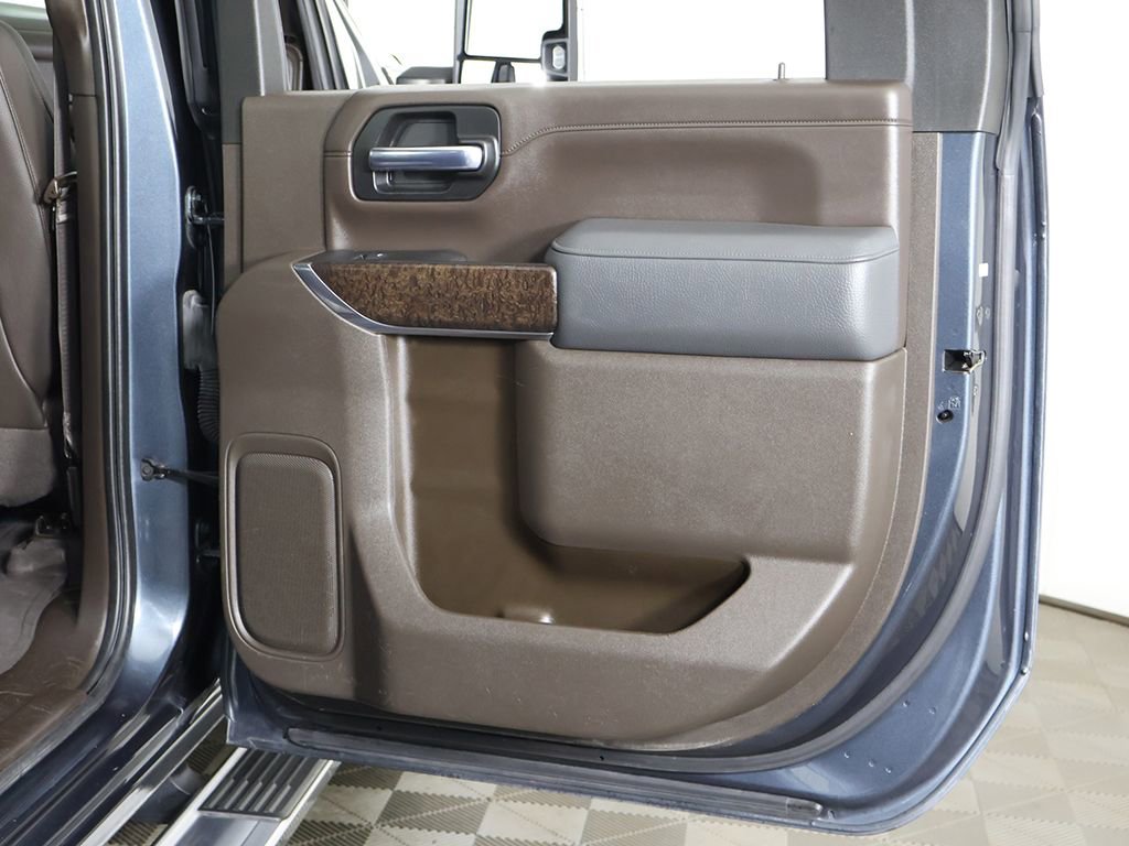 Used 2020 GMC Sierra 2500 Denali w/ Denali Ultimate Package AWD/4WD image 28