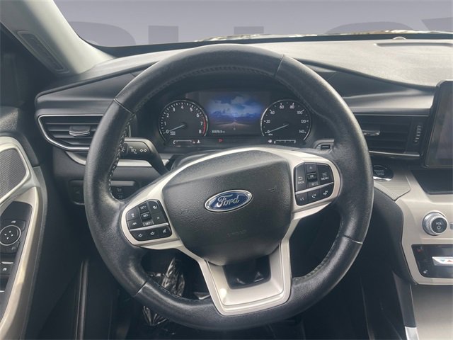 Used 2022 Ford Explorer XLT w/ Equipment Group 202A image 13