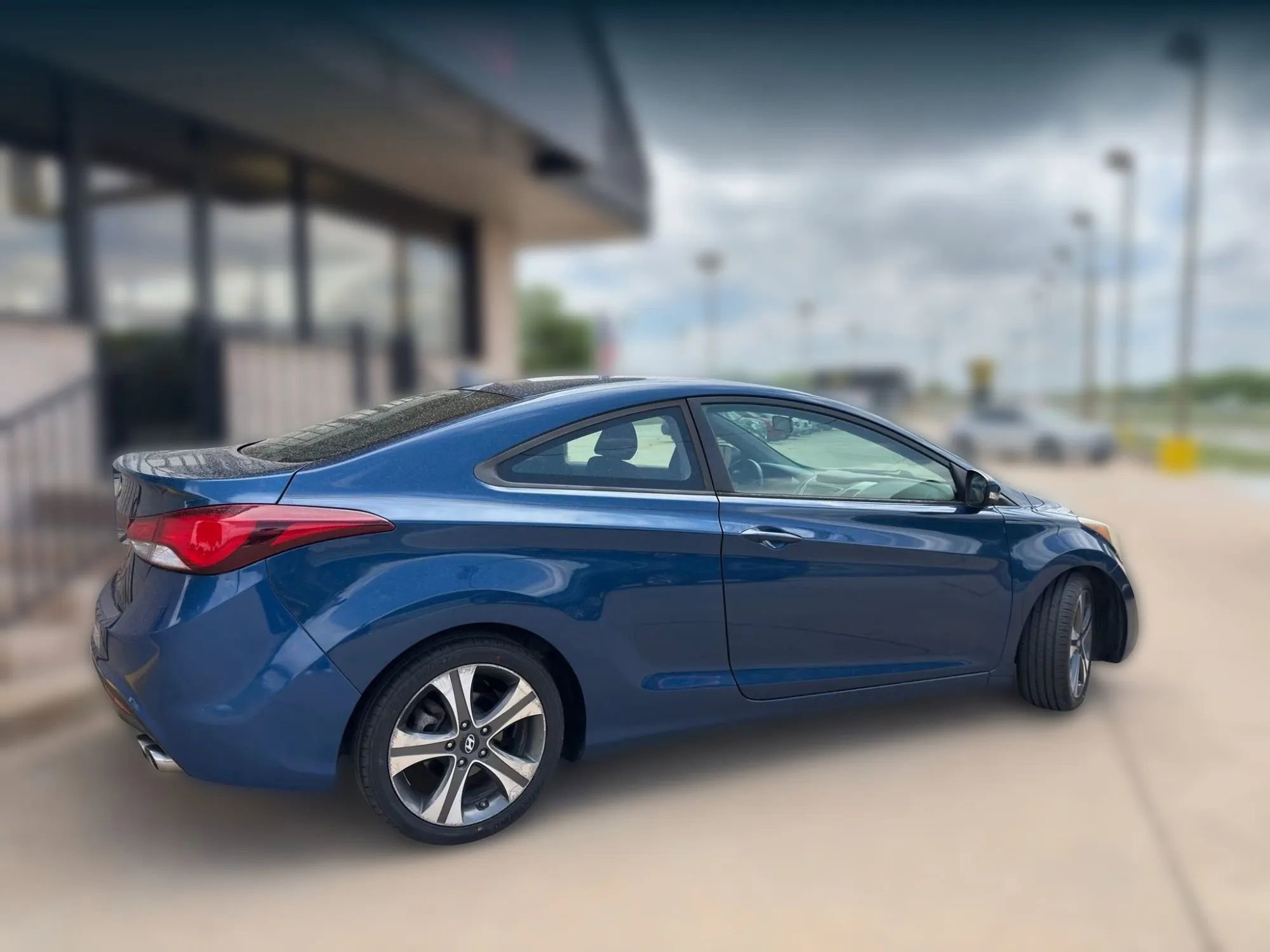 Used 2014 Hyundai Elantra FWD image 3
