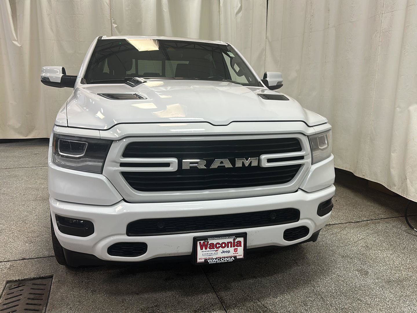 Used 2023 RAM 1500 Laramie AWD/4WD image 8