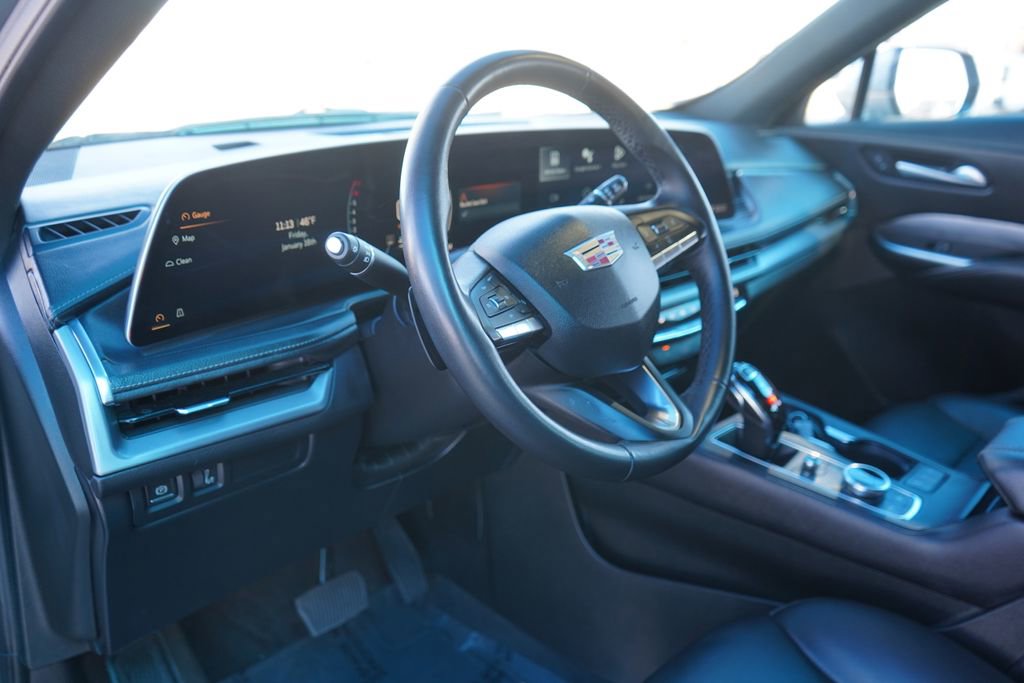 Used 2025 Cadillac XT4 Premium Luxury AWD/4WD image 16