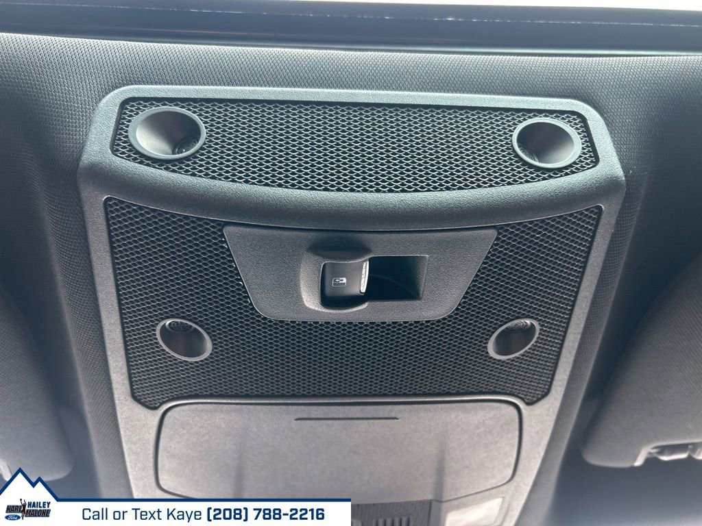 Used 2015 Ford F150 Platinum w/ Technology Package image 36