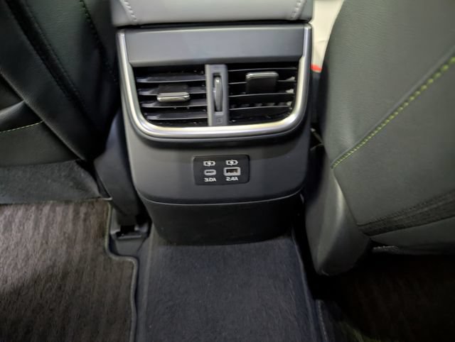 Used 2025 Subaru Outback Onyx Edition AWD/4WD image 11