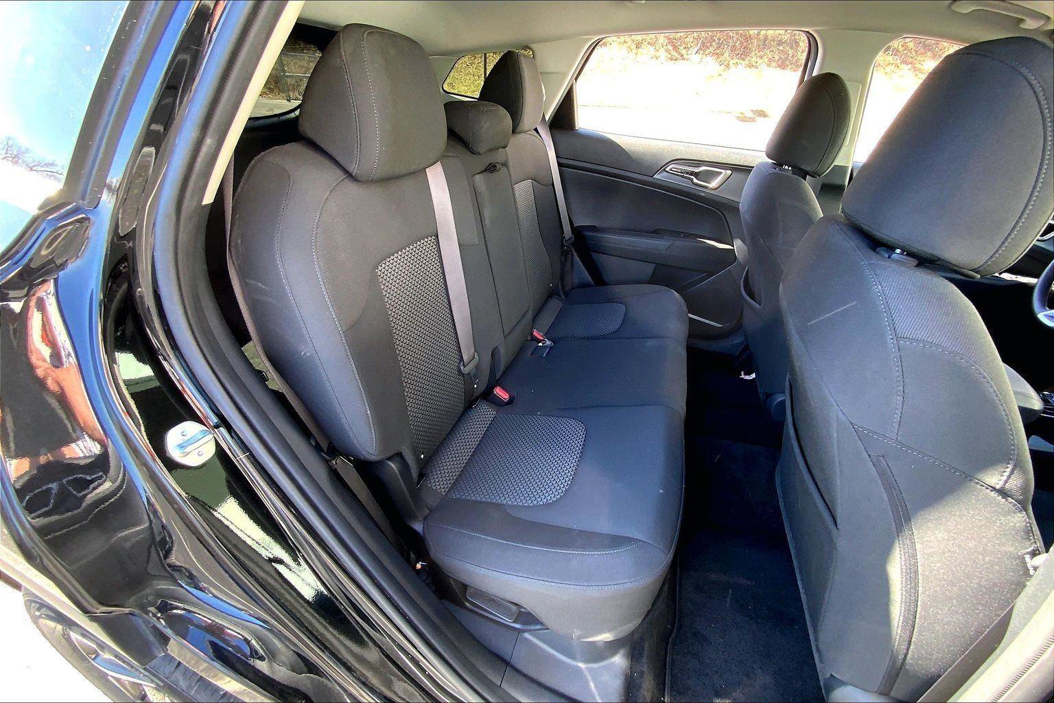 Used 2023 Kia Sportage LX image 21