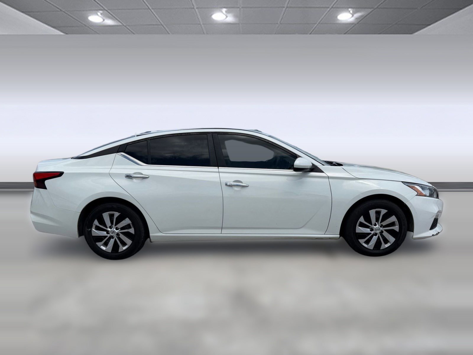 Used 2020 Nissan Altima 2.5 S FWD image 8