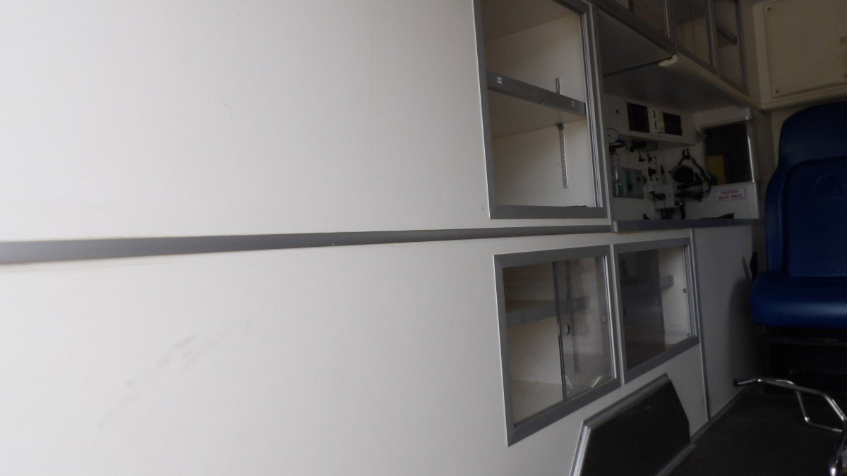 Used 2013 Ford F450 XLT w/ Ambulance Preparation Pkg RWD image 34