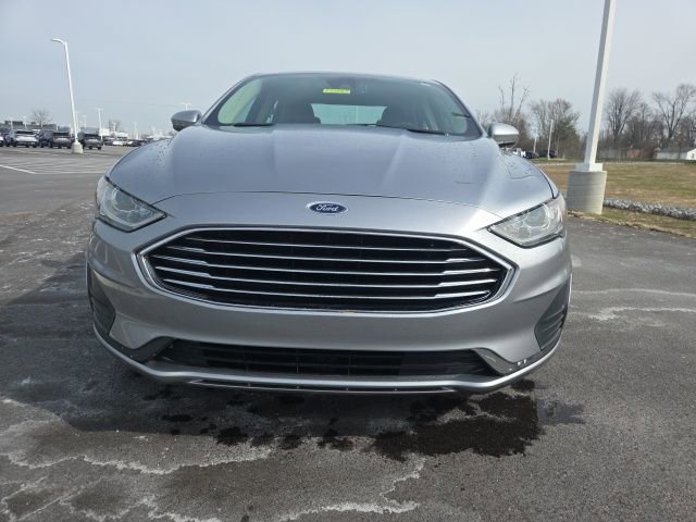 Used 2020 Ford Fusion SE image 3
