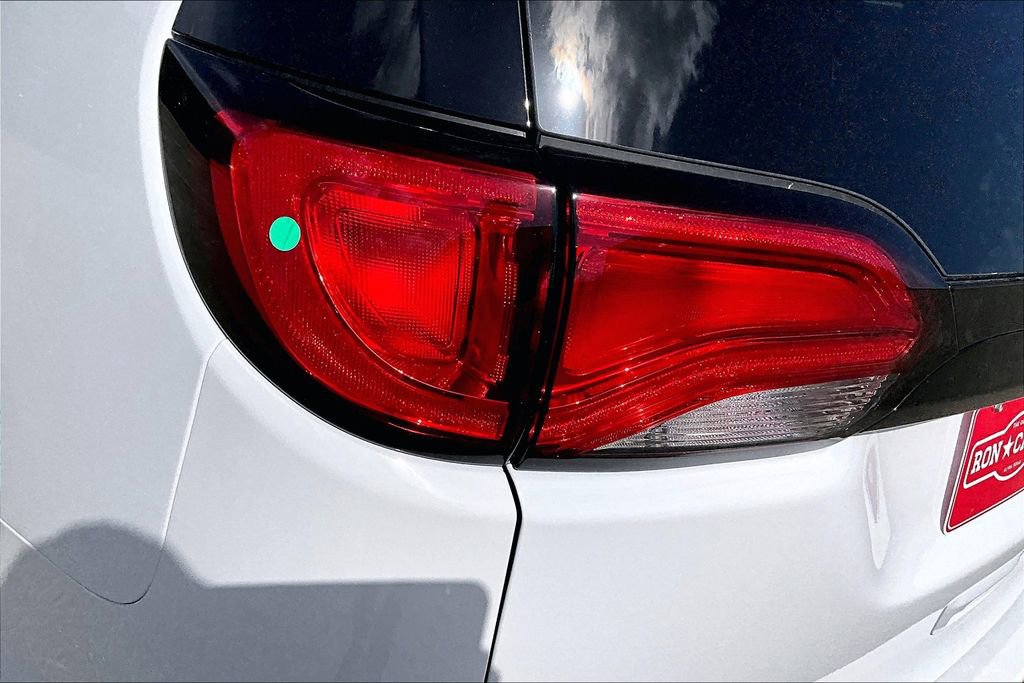 New 2025 Chrysler Voyager LX FWD image 14