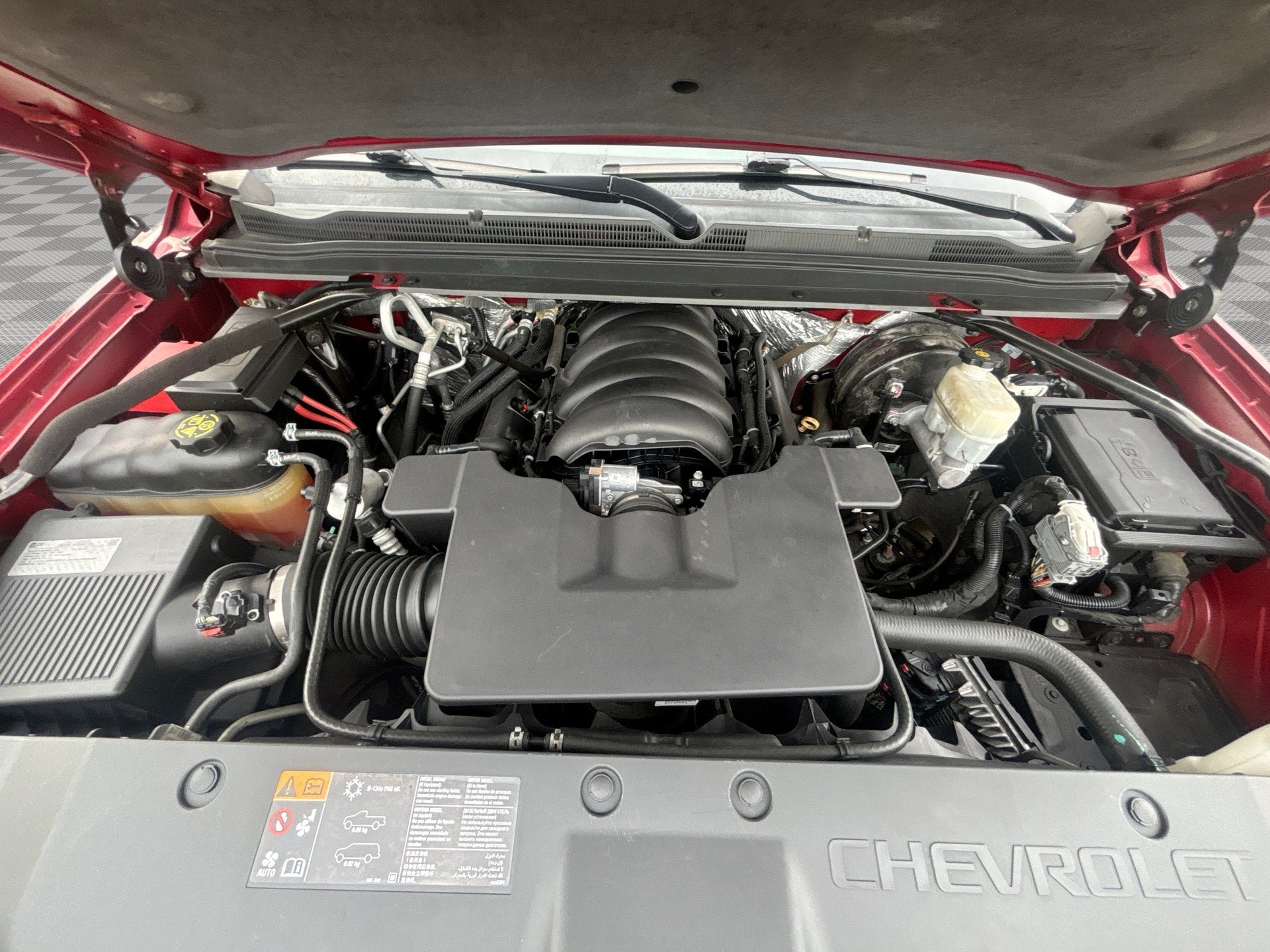 Used 2015 Chevrolet Suburban LTZ AWD/4WD image 18