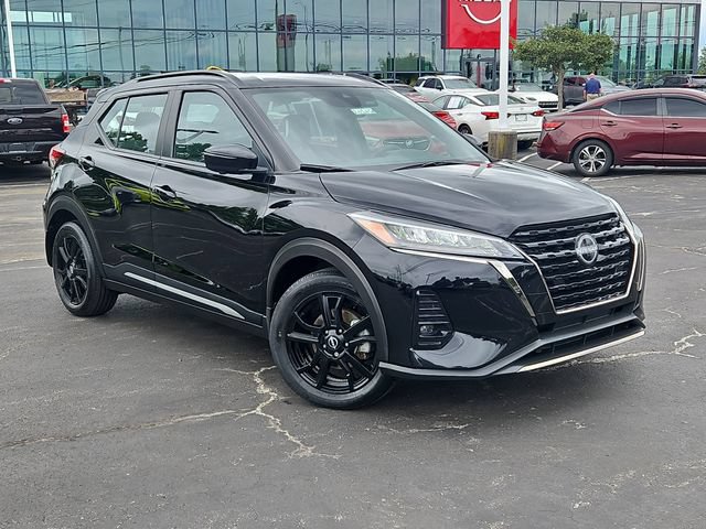 Certified 2024 Nissan Kicks SR w/ SR Premium Package FWD image 36