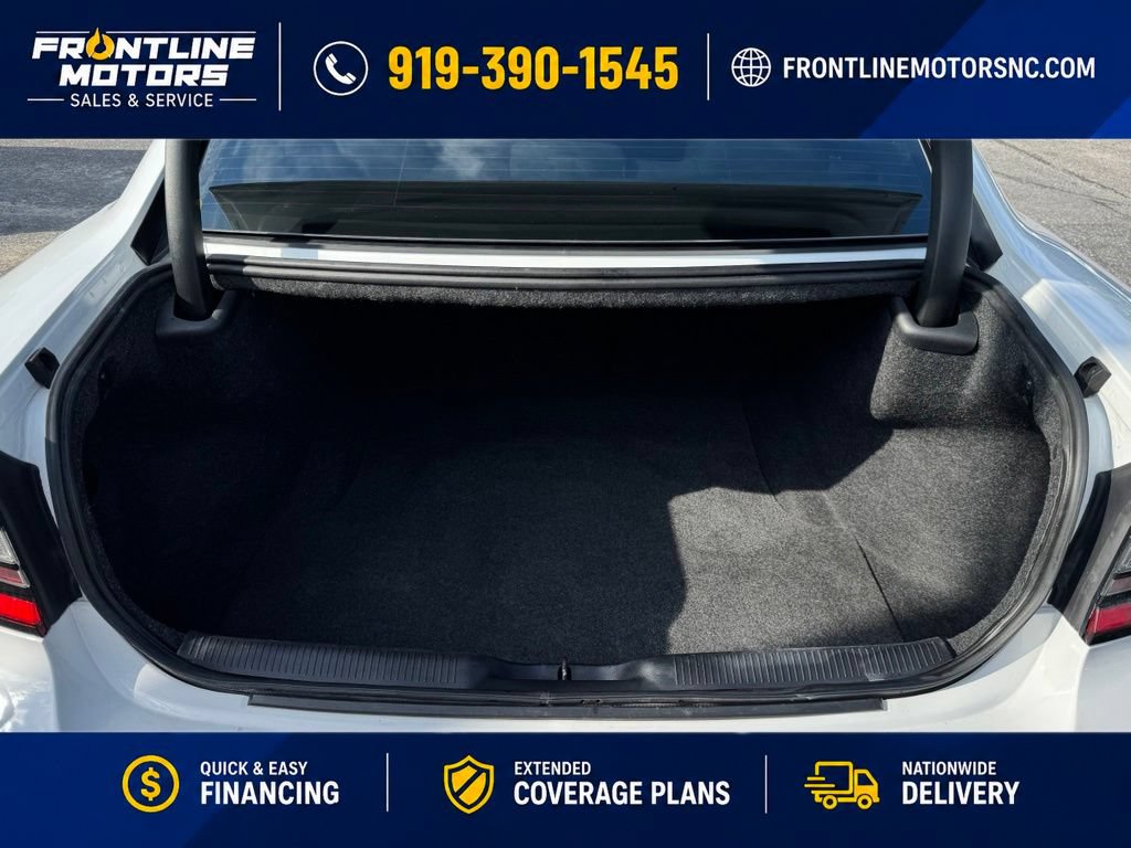 Used 2016 Dodge Charger SXT RWD image 14