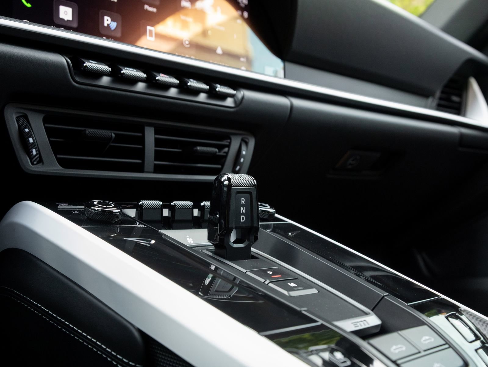 Used 2025 Porsche 911 Carrera GTS image 30