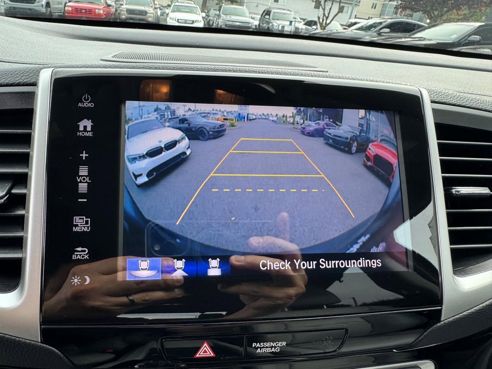 Used 2017 Honda Pilot Touring image 21