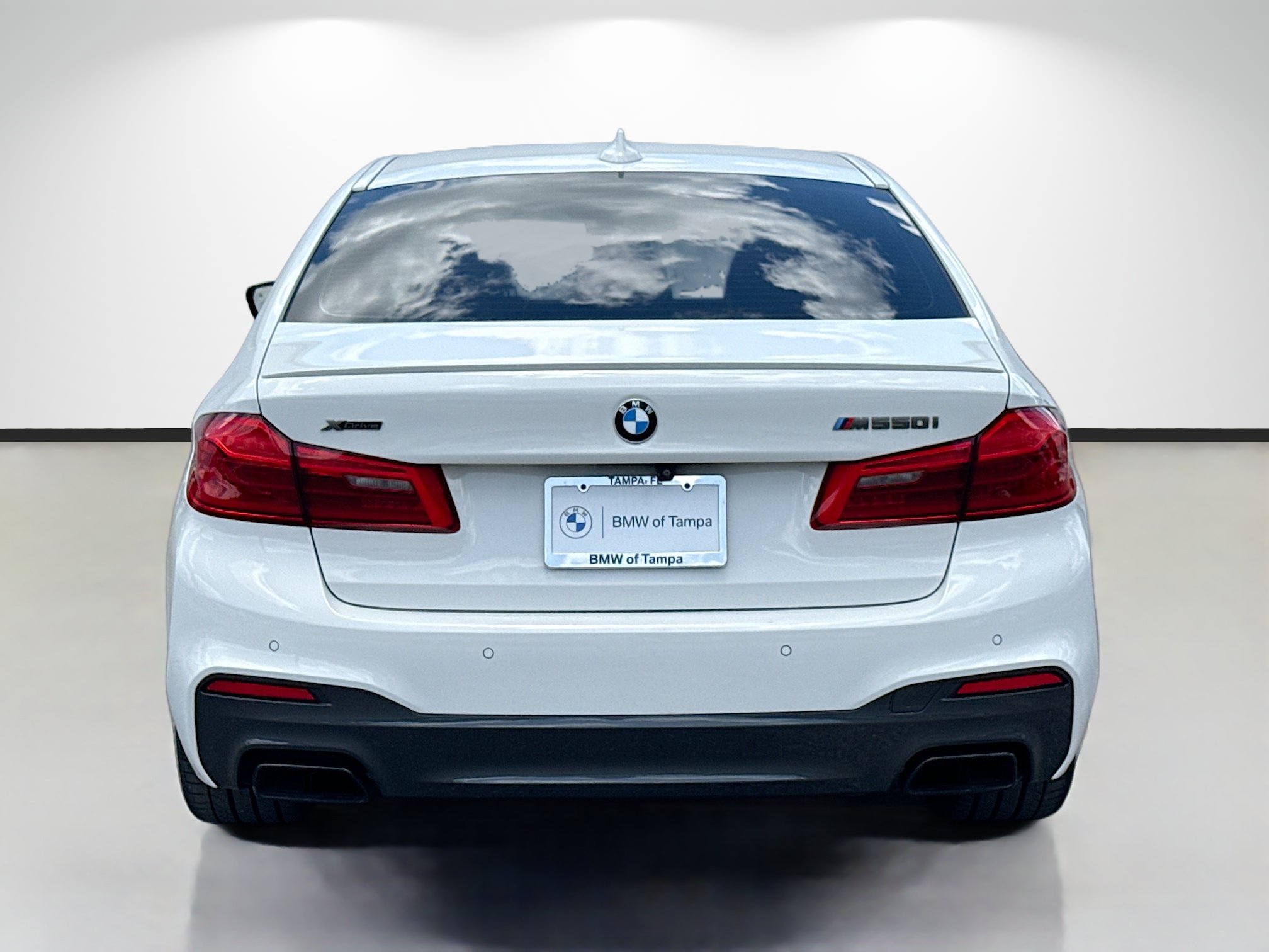 Used 2019 BMW M550i xDrive AWD/4WD image 4