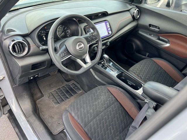 Used 2022 Nissan Kicks SR image 17