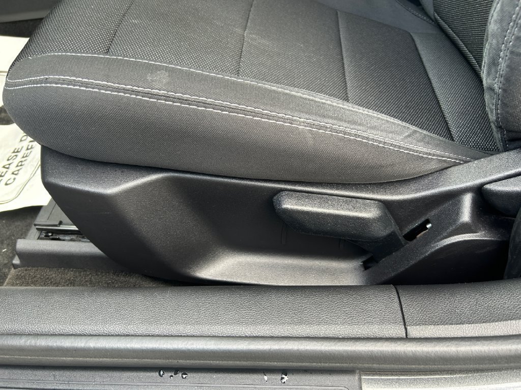 Used 2017 Ford Mustang Coupe RWD image 13