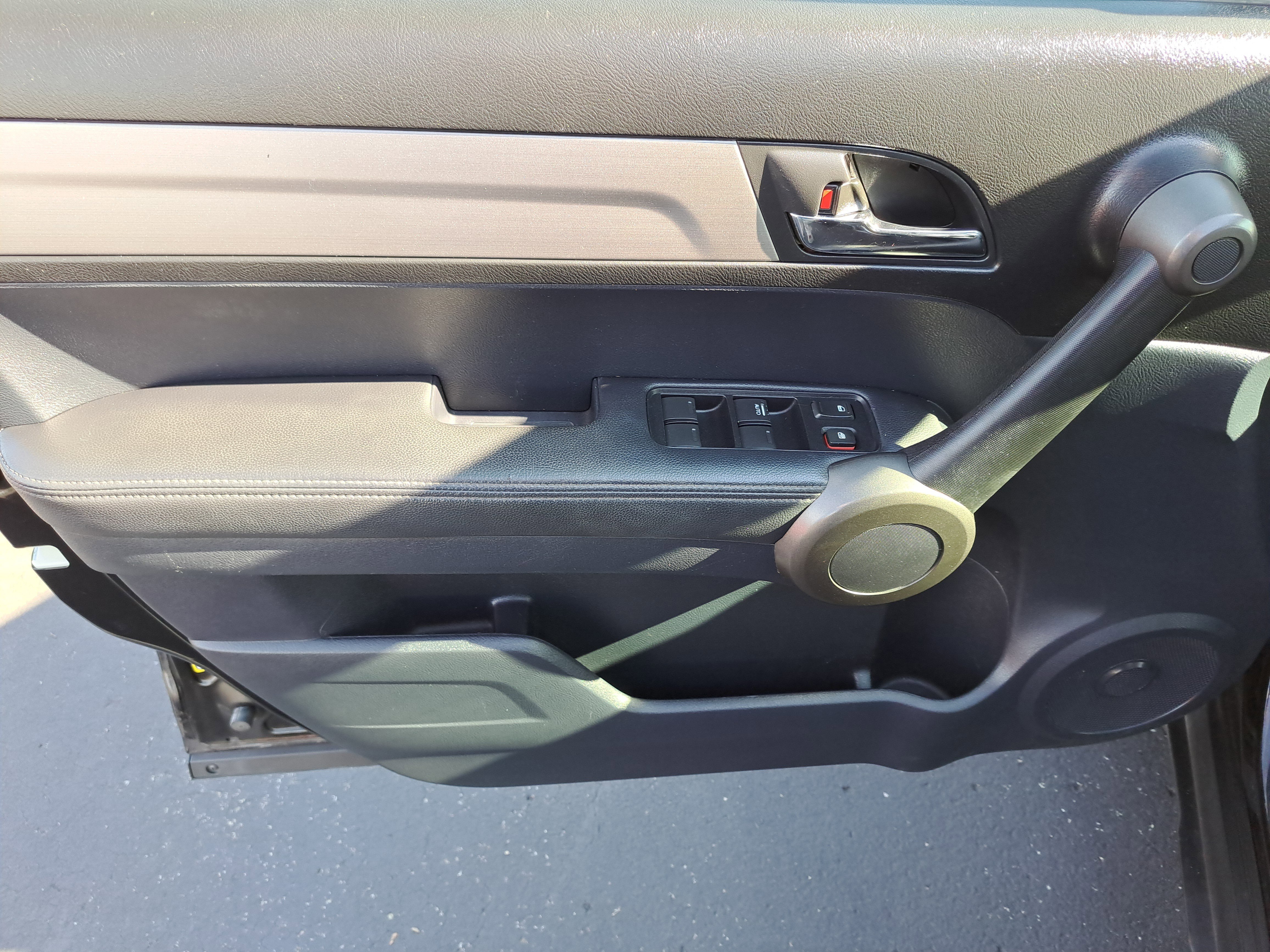 Used 2011 Honda CR-V EX-L image 13