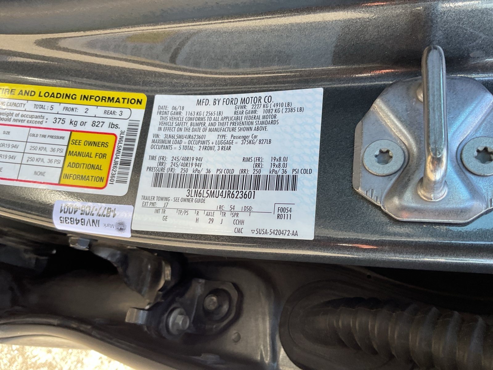 Used 2018 Lincoln MKZ Reserve FWD image 27