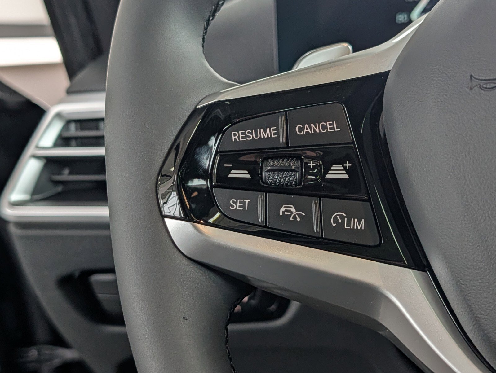 New 2026 BMW 330i xDrive Sedan w/ Premium Package image 19