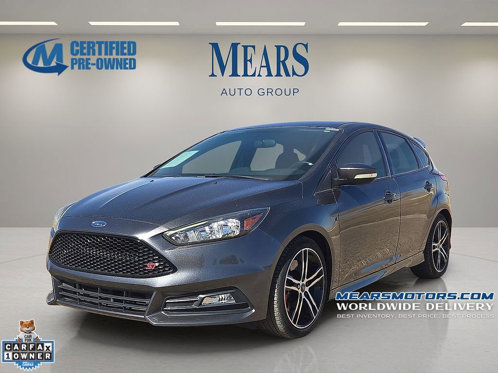 Used 2017 Ford Focus ST image 1