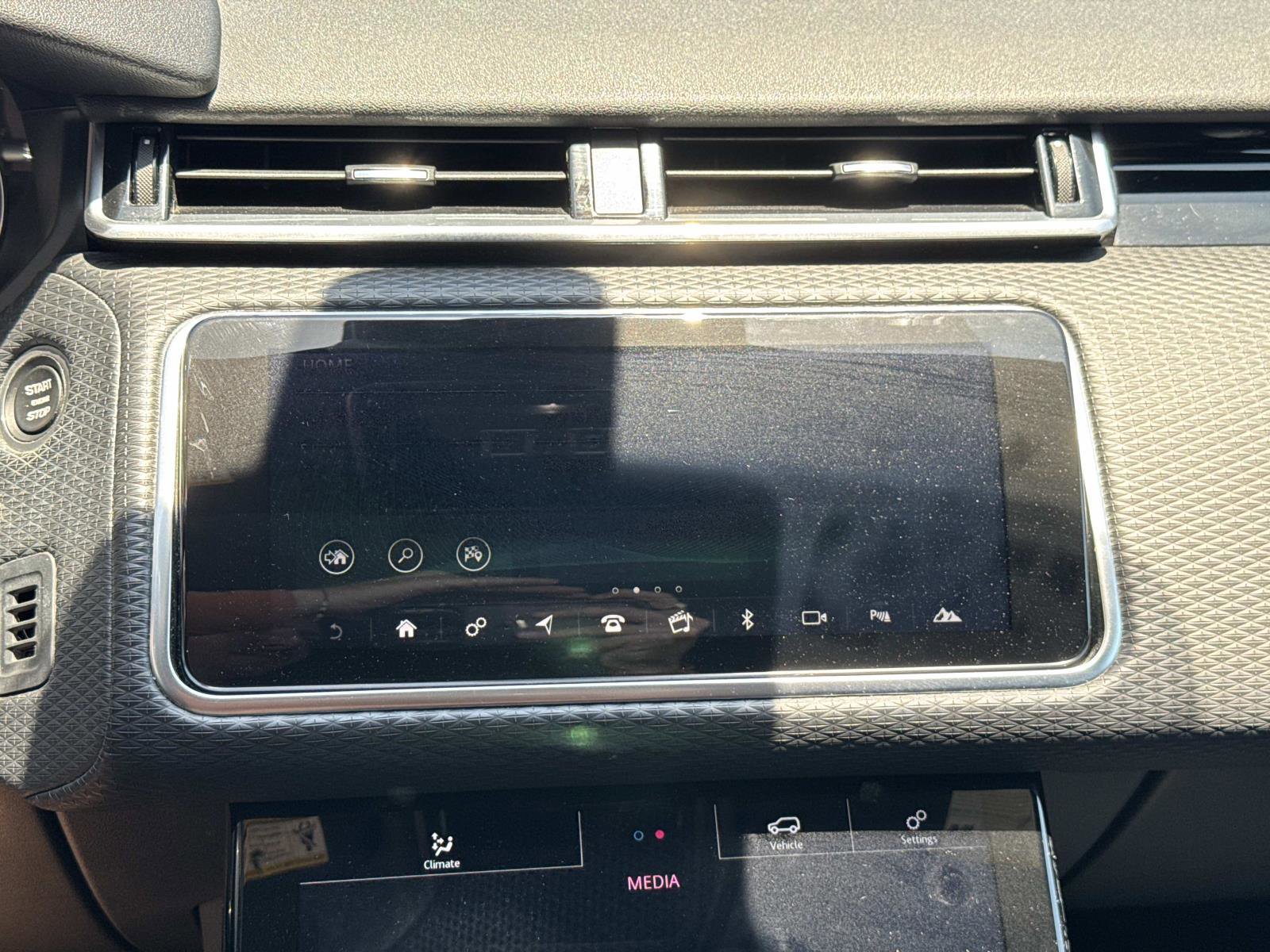 Used 2020 Land Rover Range Rover Velar R-Dynamic S AWD/4WD image 22