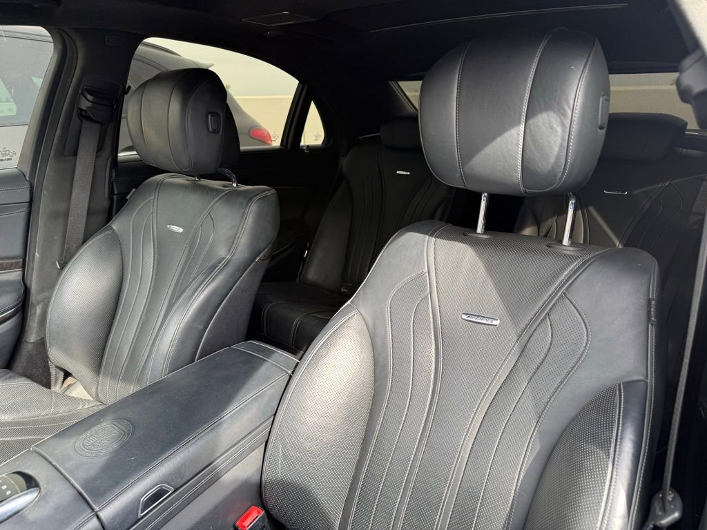 Used 2015 Mercedes-Benz S 63 AMG 4MATIC Sedan image 3