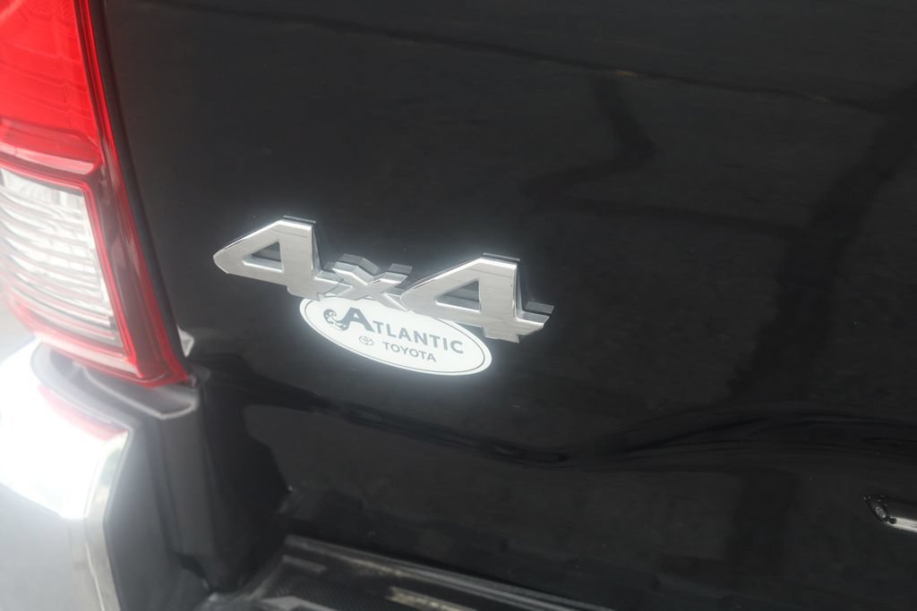 Certified 2021 Toyota Tacoma SR5 AWD/4WD image 30