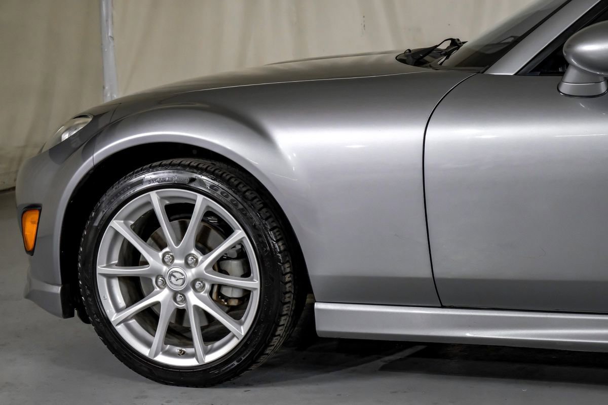 Used 2012 MAZDA MX-5 Miata Grand Touring w/ Premium Pkg image 12