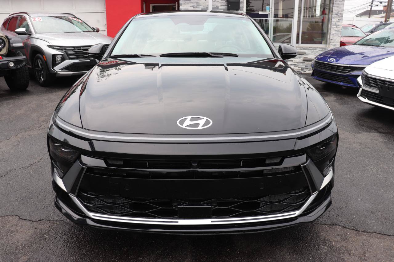 Used 2025 Hyundai Sonata SEL FWD image 8