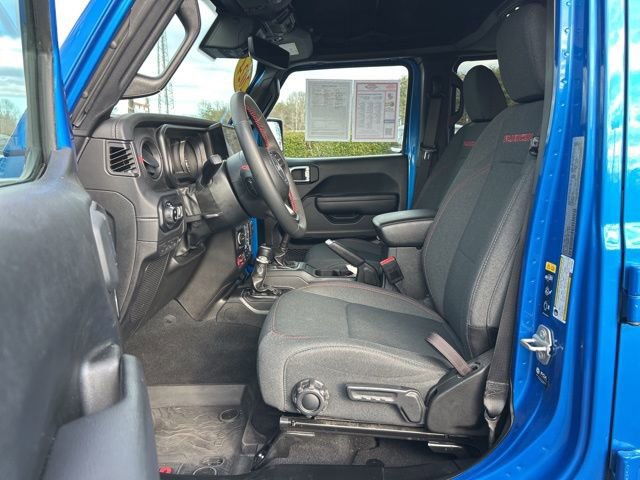 Used 2024 Jeep Gladiator Rubicon w/ Technology Group image 12