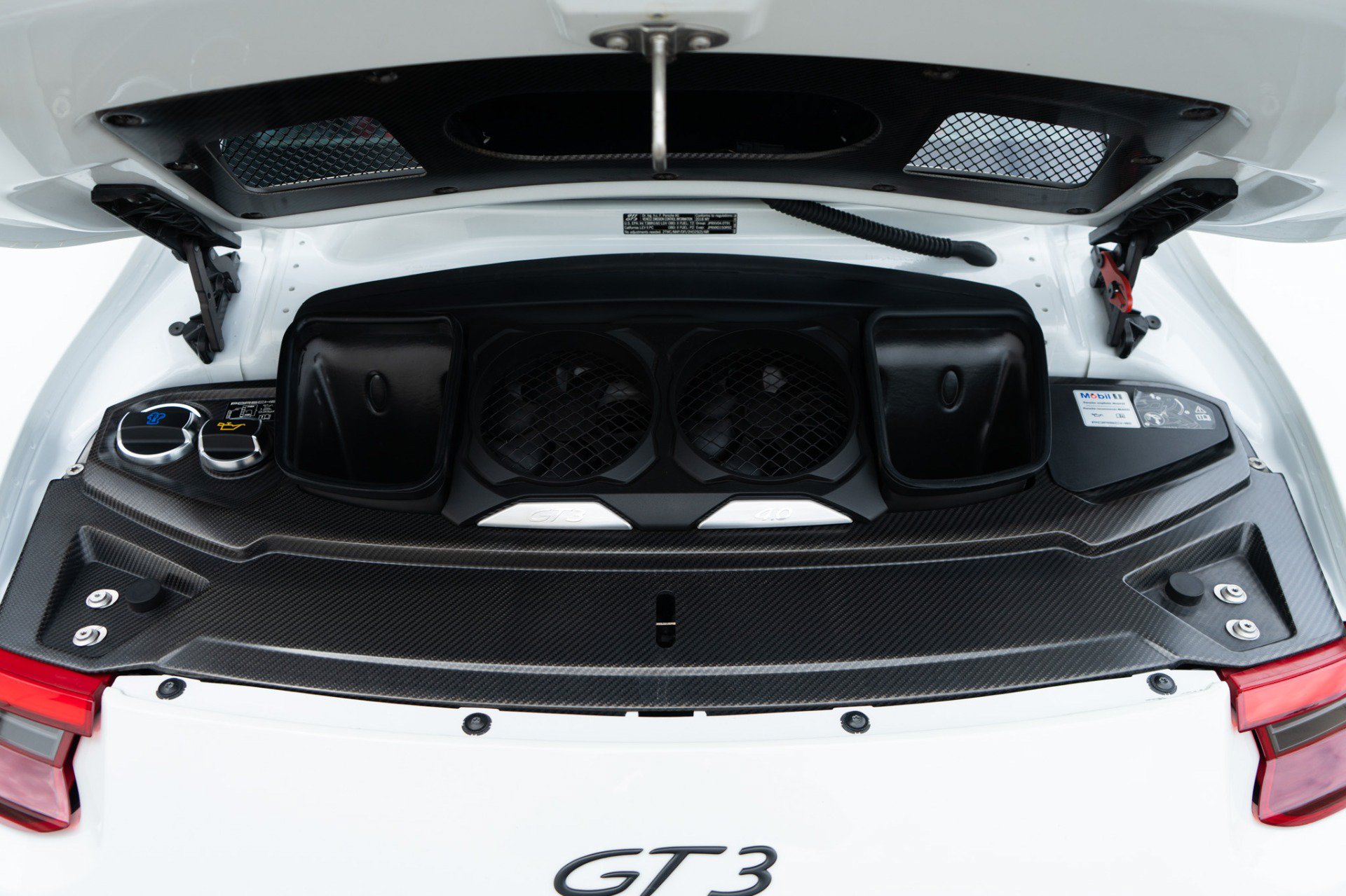 Used 2018 Porsche 911 GT3 RWD image 38