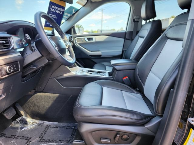 Certified 2023 Ford Explorer XLT w/ Equipment Group 202A AWD/4WD image 19