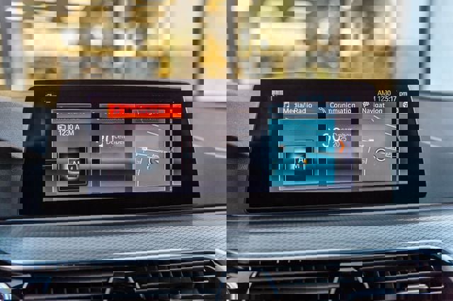 Used 2019 BMW 540i xDrive w/ M Sport Package image 21