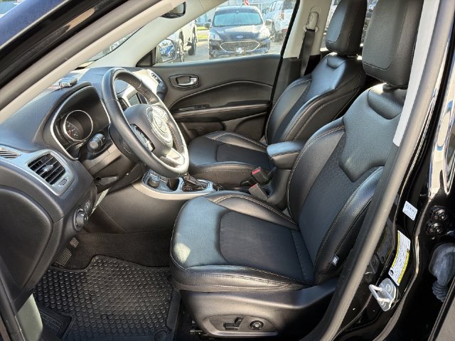 Used 2019 Jeep Compass Latitude w/ Popular Equipment Group AWD/4WD image 20