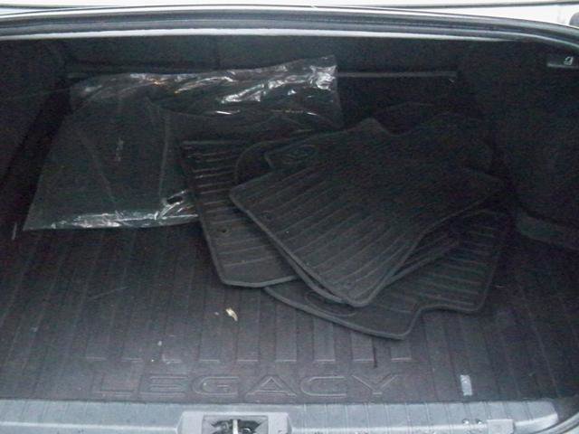 Used 2017 Subaru Legacy 2.5i Premium image 16