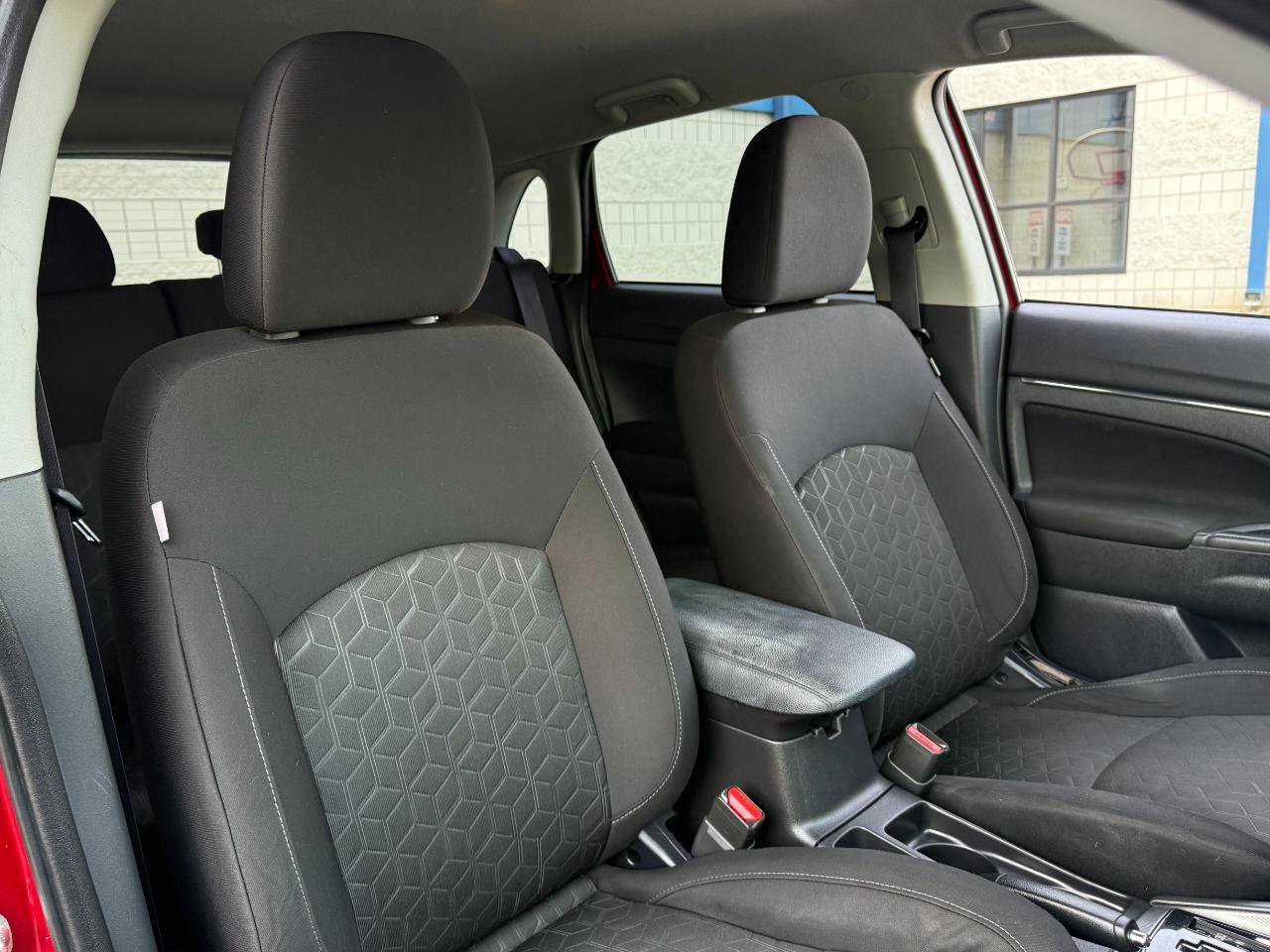 Used 2020 Mitsubishi Outlander Sport SE AWD/4WD image 14